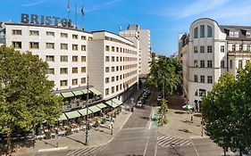 Hotel Bristol  5*